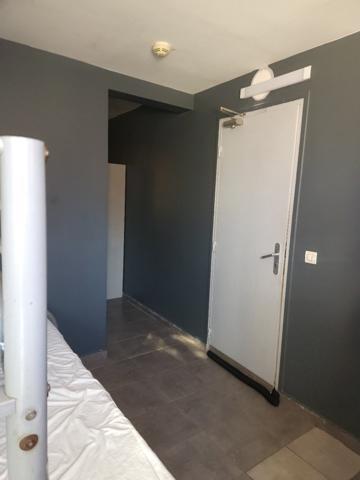 Hôtel à SAINT DENIS (93200)