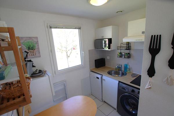 Appartement 3 pièces avec balcon, parking et piscines