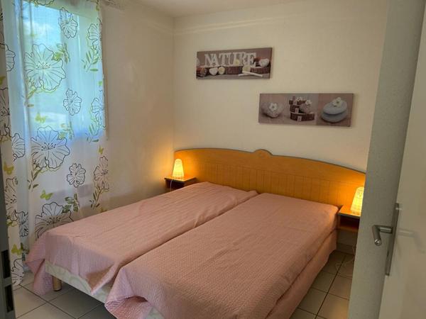 Appartement 3 pièces avec balcon, parking et piscines