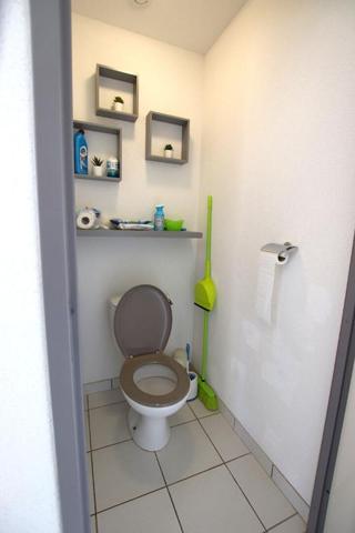 Appartement 3 pièces avec balcon, parking et piscines