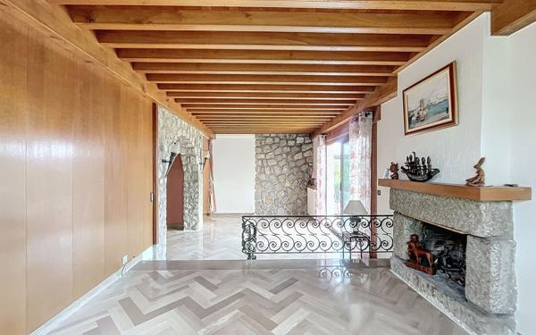 Maison à vendre    4 pièces •  La Roche-de-Glun