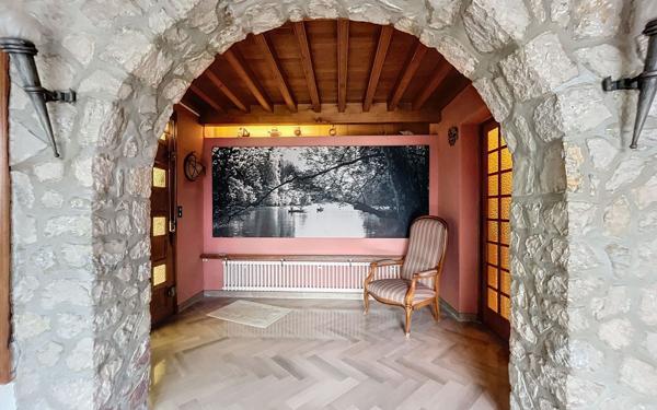 Maison à vendre    4 pièces •  La Roche-de-Glun