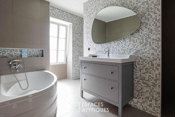 Ancien chai rénové en coeur de village