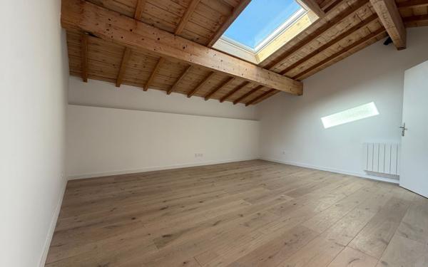 Appartement à vendre    4 pièces • 83 m2 Lentilly