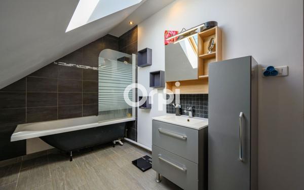 Maison à vendre    5 pièces • 150 m2 Lambres-lez-Douai