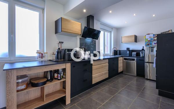 Maison à vendre    5 pièces • 150 m2 Lambres-lez-Douai