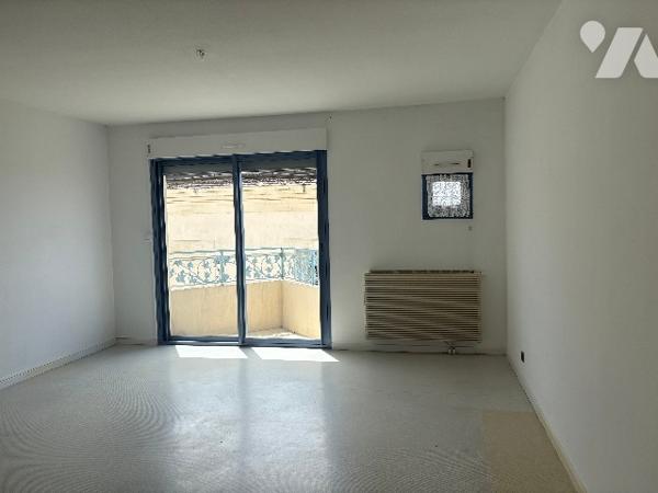 Tonneins cœur de ville ! Beau T2 avec cave et balcon, lumineux, dans résidence sécurisée !