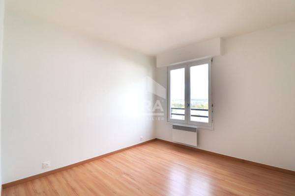 Appartement Champs Sur Marne 4 pièce(s) 95 m2