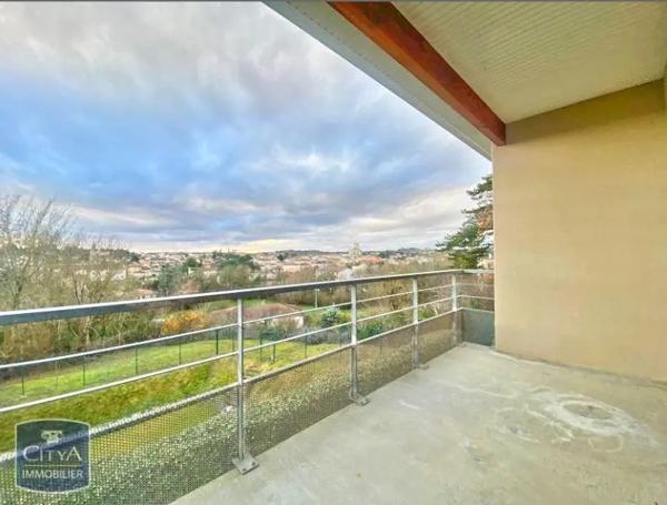 Appartement à louer 3 pièces 62.33m² Condom (32100)