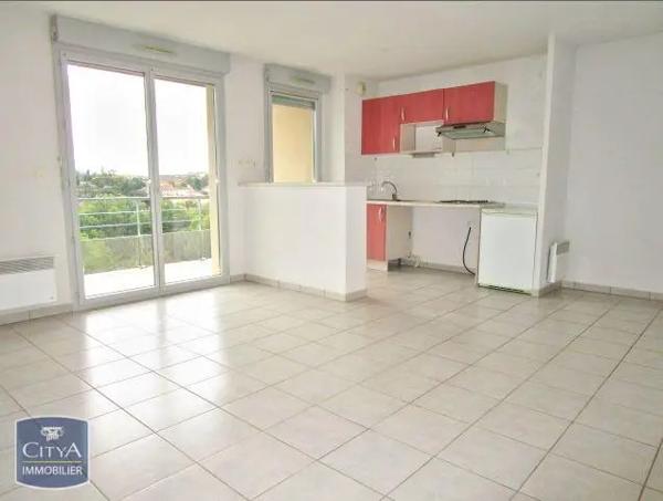 Appartement à louer 3 pièces 62.33m² Condom (32100)