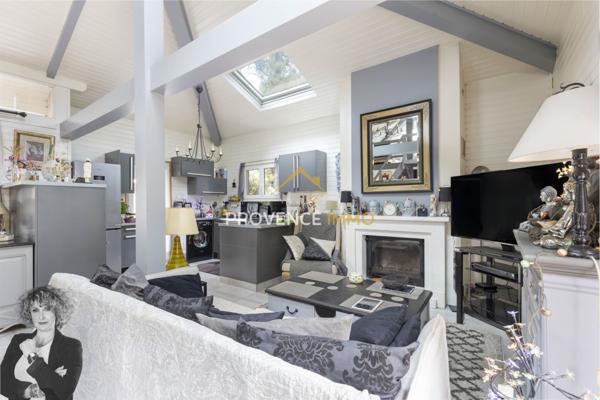 Gassin (83580) CHALET CALIFORNIEN DANS RESIDENCE SECURISEE AVEC PISCINE - GASSIN