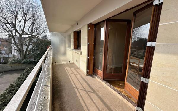 Appartement à vendre    3 pièces •  Les Pavillons-sous-Bois