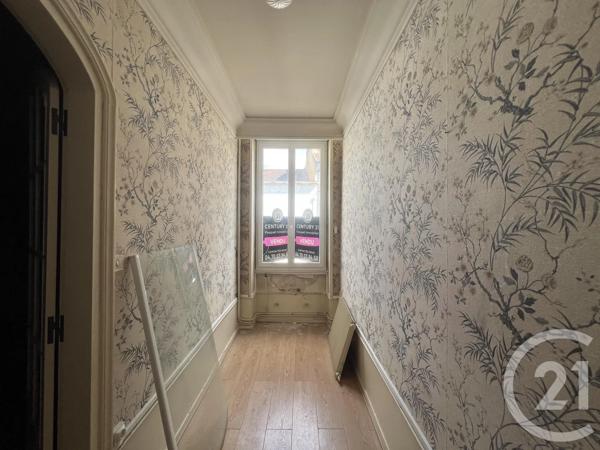 Appartement F3 Bis à vendre  3 pièces - 81 m 2   MONTLUCON  - 03