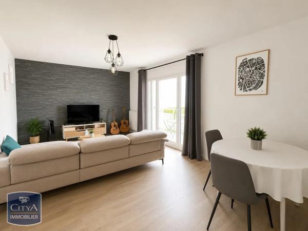 Appartement à louer 4 pièces 81.93m² Limoges (87000)