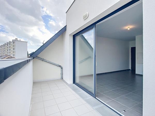 TRES RARE RESIDENCE LE PARVIS