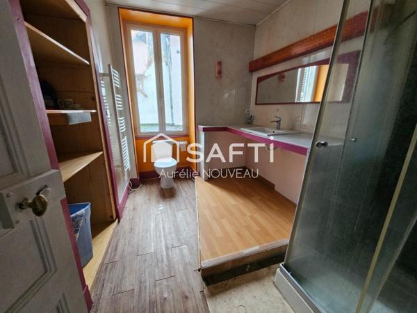 Maison centre de Gannat de 170 m², cour intérieur, garage, terrasse