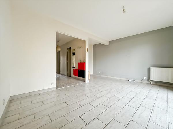 Secteur Jean Moulin -  APPARTEMENT 2 pièces 47 m2