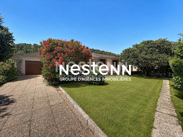 Maison Carnoux En Provence, plain-pied, toit plat, proximité centre ville, 180m2 habitable, terrain + de 1200m2