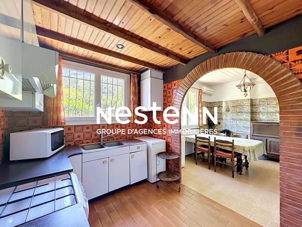 Maison Carnoux En Provence, plain-pied, toit plat, proximité centre ville, 180m2 habitable, terrain + de 1200m2