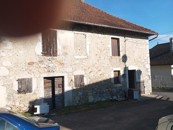 Yenne (73170) A 5 MINUTES DE YENNE BATIMENT EN PIERRE EN 2 LOGEMENTS AVEC TERRAIN SEPARE