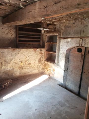 Yenne (73170) A 5 MINUTES DE YENNE BATIMENT EN PIERRE EN 2 LOGEMENTS AVEC TERRAIN SEPARE