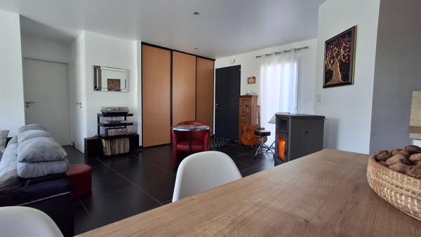 MAISON SITUEE SUR LA JARRIE