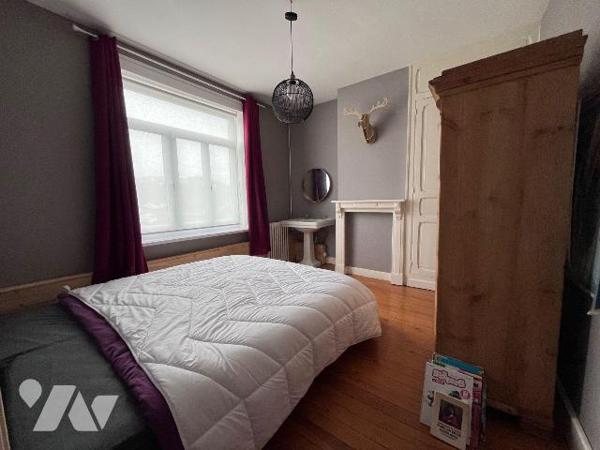 A deux pas de la gare / du centre ville, très jolie maison de famille, de style bourgeoise, d'e...