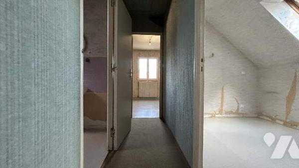 Immeuble mixte commercial et habitation
