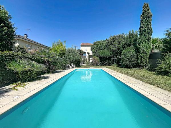 Maison bourgeoise - Valence 12 pièce(s) 294 m2