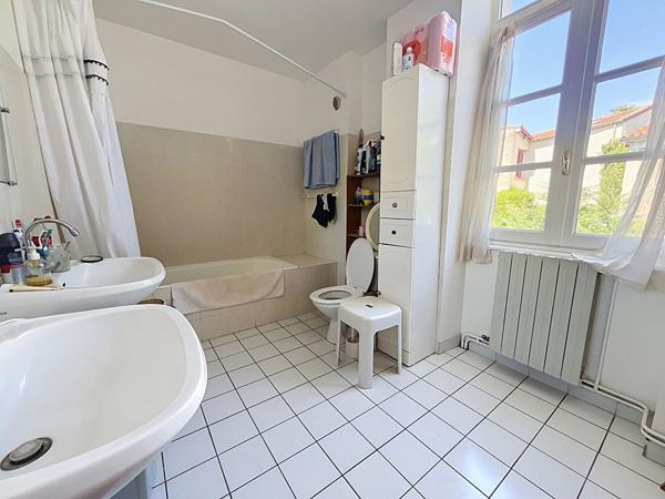 Maison bourgeoise - Valence 12 pièce(s) 294 m2