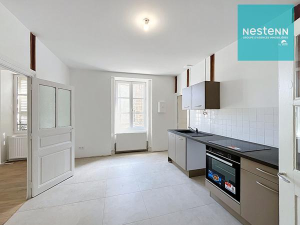 Appartement 2 pièces à louer à Montbrison, proche commodités - Du cachet - Lumineux -