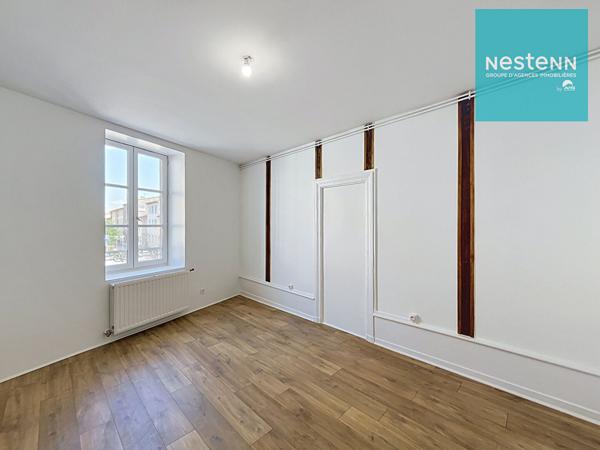 Appartement 2 pièces à louer à Montbrison, proche commodités - Du cachet - Lumineux -