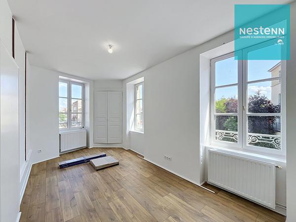 Appartement 2 pièces à louer à Montbrison, proche commodités - Du cachet - Lumineux -