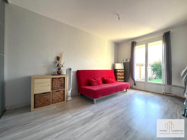 Maison individuelle 6 pièces Basse-Goulaine avec double garage, cave et atelier