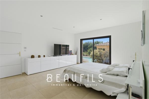 Propriété de 510m² à 15 minutes de Narbonne