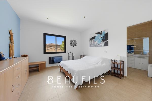 Propriété de 510m² à 15 minutes de Narbonne