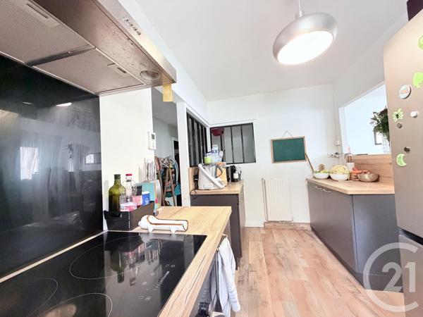 Appartement T3 à vendre  4 pièces - 76 m2 SATHONAY CAMP - 69