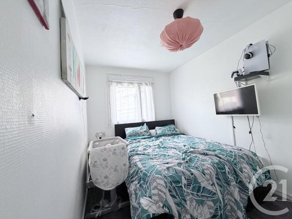 Appartement T3 à vendre  4 pièces - 76 m2 SATHONAY CAMP - 69