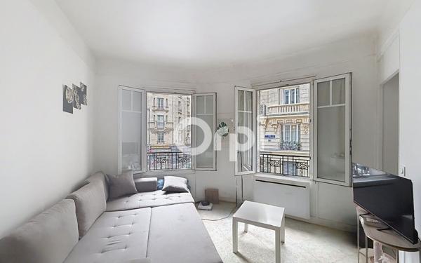 Appartement à vendre    1 pièce • 17,65 m2 Paris 15