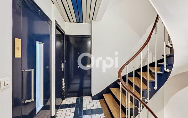 Appartement à vendre    1 pièce • 17,65 m2 Paris 15