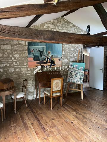 Propriete 11 pièce(s) 8 chambre(s) 347.7 m²