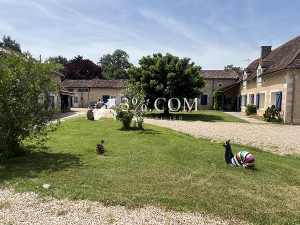 Propriete 11 pièce(s) 8 chambre(s) 347.7 m²