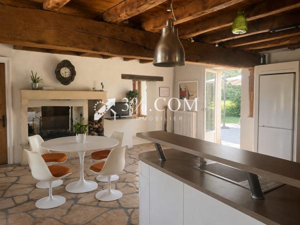 Propriete 11 pièce(s) 8 chambre(s) 347.7 m²