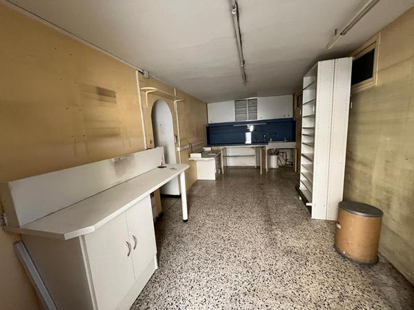 À Vendre : Maison à Rénover, Idéalement Placée