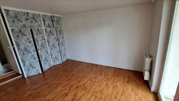 Maison à vendre |  Saint-Médard-de-Guizières |  3 pièces | 90 m²