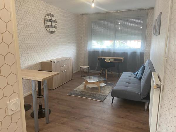 EXCLUSIVITE CLERMONT-FERRAND , beau F1 avec stationnement privatif