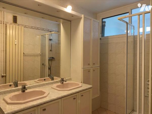 Entre centre ville, plage et port, appartement de Type 2 en RDC