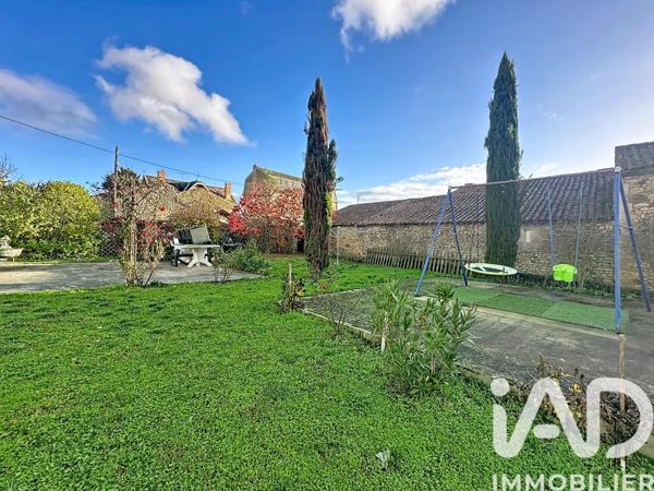 Maison à vendre 5 pièces 175 m² Saint-Varent