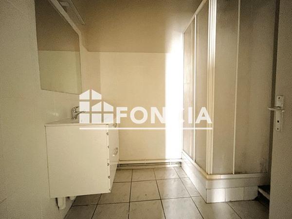 Location Appartement 2 pièces 39.4 m² - 52 RUE POMME DE PIN Toulon 83000