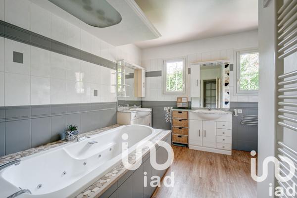 Maison à vendre 7 pièces 210 m² Montauban